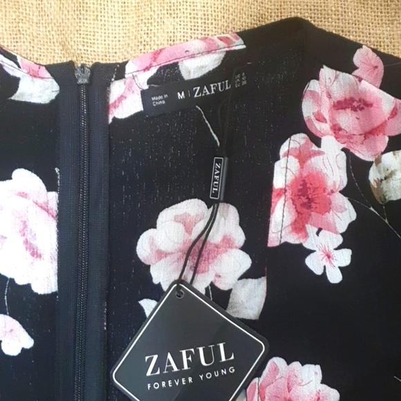 SALE BNWT Zaful jumpsuit romper Size 12 - Picture 3 of 4